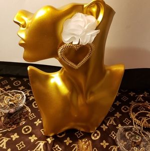 Exaggerated Metal Flower Pearl Earrings